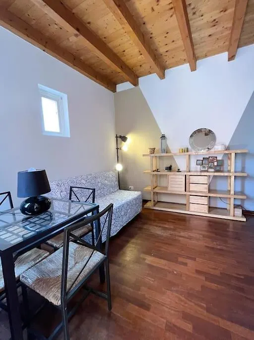 Trendy Flat Naviglio Grande location