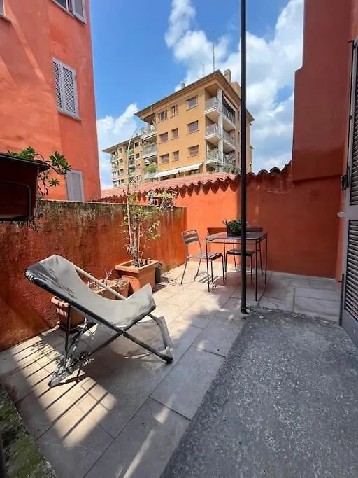 Trendy Flat Naviglio Grande Apartment Milan Italy